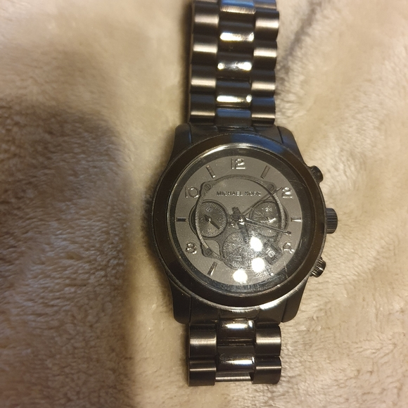Michael Kors Men's watch - Picture 2 of 3